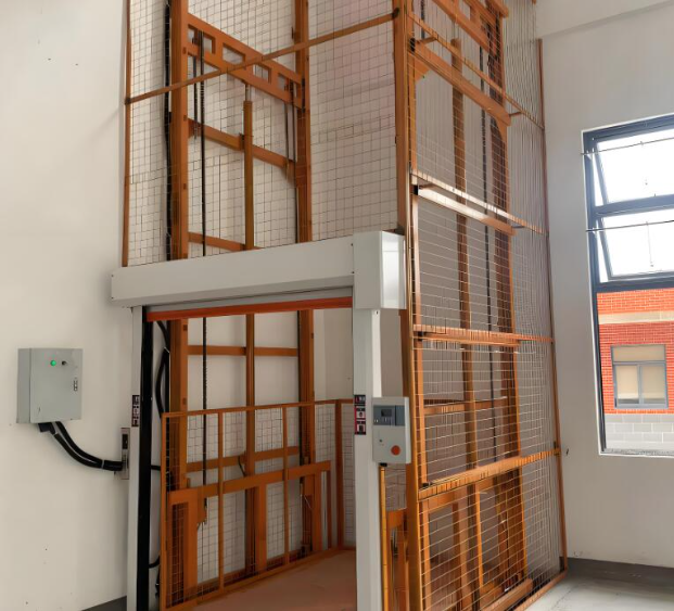 贡嘎升降货梯是特种设备码